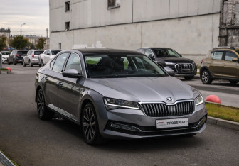 Подержанный автомобиль Skoda Superb Liftback 2023 года (5 фото)