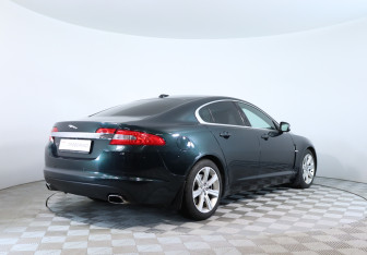 Подержанный автомобиль Jaguar XF Sedan 2008 года (5 фото)