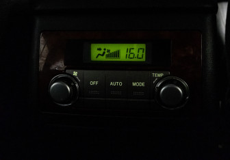 Подержанный автомобиль Toyota Highlander 2012 года (25 фото)
