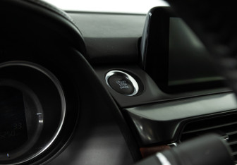 Подержанный автомобиль Mazda 6 Sedan 2015 года (18 фото)