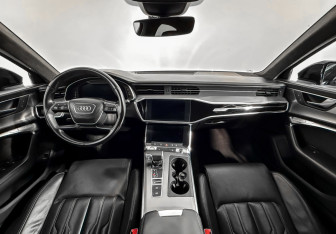 Подержанный автомобиль Audi A6 Sedan 2018 года (15 фото)