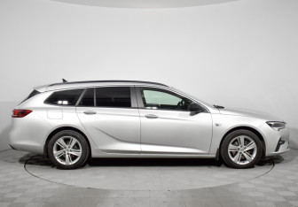 Подержанный автомобиль Opel Insignia Wagon 2020 года (4 фото)