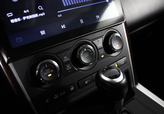 Подержанный автомобиль Mazda CX-9 2012 года (13 фото)