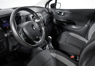 Подержанный автомобиль Renault Kaptur 2017 года (9 фото)