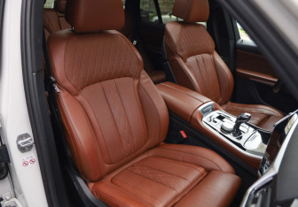 Подержанный автомобиль BMW X5 2019 года (31 фото)