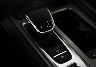 Подержанный автомобиль Chery Arrizo 8 2024 года (21 фото)