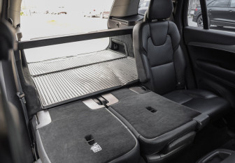 Подержанный автомобиль Volvo XC90 2015 года (35 фото)
