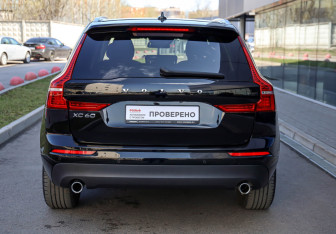 Подержанный автомобиль Volvo XC60 2018 года (5 фото)