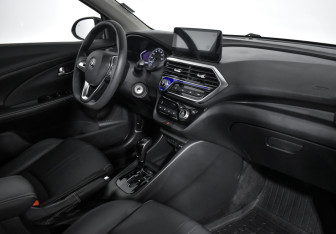 Подержанный автомобиль Changan Alsvin 2023 года (13 фото)