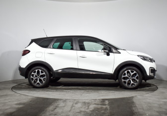Подержанный автомобиль Renault Kaptur 2017 года (4 фото)