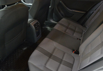 Подержанный автомобиль Volkswagen Jetta Sedan 2016 года (11 фото)