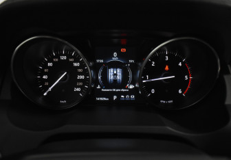 Подержанный автомобиль Land Rover Range Rover Evoque 2017 года (20 фото)