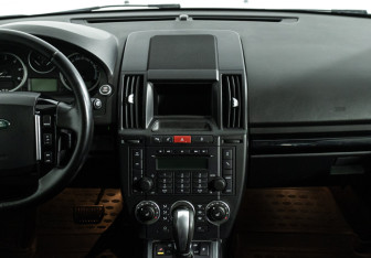 Подержанный автомобиль Land Rover Freelander 2011 года (14 фото)