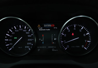 Подержанный автомобиль Land Rover Range Rover Evoque 2012 года (19 фото)