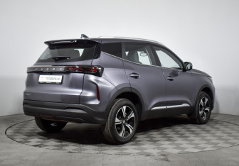 Подержанный автомобиль Chery Tiggo 4 2025 года (5 фото)