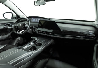 Подержанный автомобиль Changan UNI-K 2023 года (9 фото)