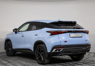 Подержанный автомобиль Omoda C5 2023 года (7 фото)