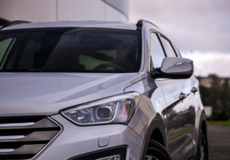 Подержанный автомобиль Hyundai Santa Fe 2012 года (2 фото)
