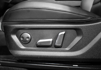 Подержанный автомобиль Haval F7x 2025 года (12 фото)