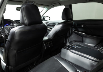 Подержанный автомобиль Toyota Camry Sedan 2016 года (19 фото)