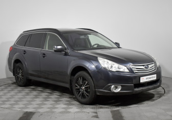 Подержанный автомобиль Subaru Outback Wagon 2011 года (3 фото)