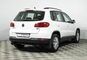 Подержанный автомобиль Volkswagen Tiguan 2014 года (5 фото)