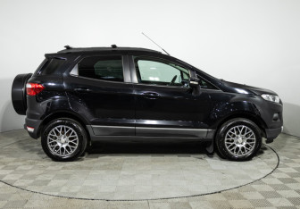Подержанный автомобиль Ford EcoSport 2016 года (4 фото)