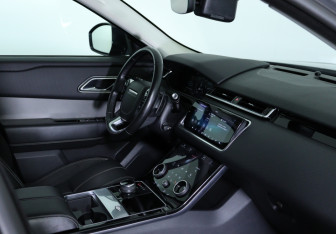 Подержанный автомобиль Land Rover Range Rover Velar 2018 года (10 фото)