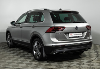 Подержанный автомобиль Volkswagen Tiguan 2017 года (7 фото)