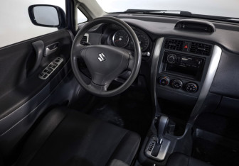 Подержанный автомобиль Suzuki Liana Wagon 2006 года (8 фото)