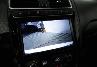 Подержанный автомобиль Volkswagen Polo Sedan 2016 года (15 фото)