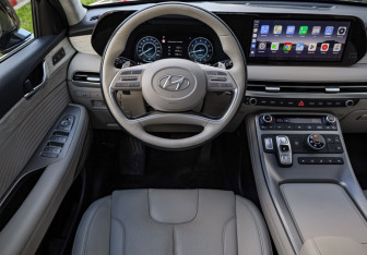 Подержанный автомобиль Hyundai Palisade 2023 года (11 фото)