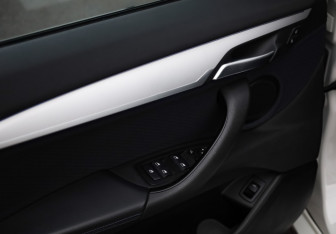 Подержанный автомобиль BMW X2 2019 года (12 фото)