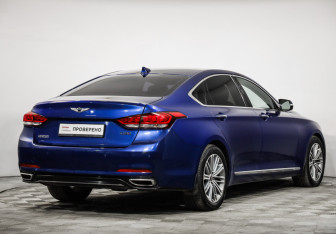 Подержанный автомобиль Genesis G80 2017 года (5 фото)