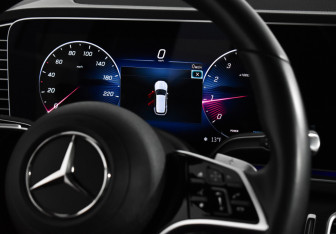 Подержанный автомобиль Mercedes-Benz GLE 2024 года (20 фото)