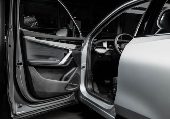 Новый Geely Atlas 2025 (8 фото)