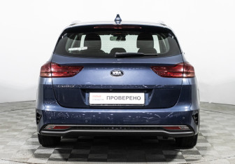 Подержанный автомобиль Kia Ceed Wagon 2019 года (6 фото)