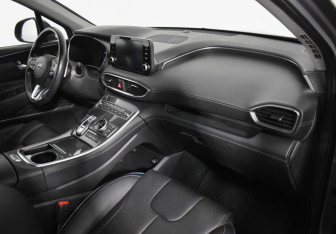 Подержанный автомобиль Hyundai Santa Fe 2021 года (12 фото)