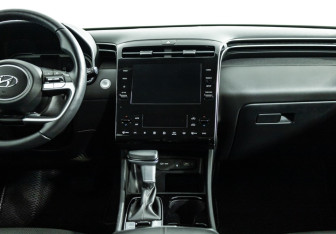 Подержанный автомобиль Hyundai Tucson 2023 года (14 фото)