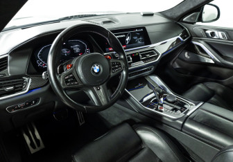 Подержанный автомобиль BMW X6 M 2021 года (11 фото)