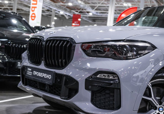 Подержанный автомобиль BMW X5 2019 года (2 фото)