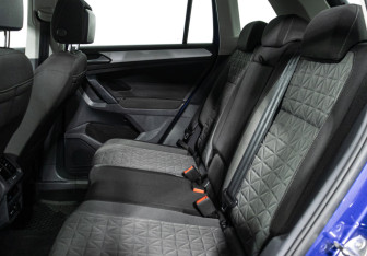 Подержанный автомобиль Volkswagen Tiguan 2021 года (10 фото)