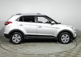 Подержанный автомобиль Hyundai Creta 2021 года (4 фото)