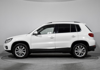 Подержанный автомобиль Volkswagen Tiguan 2012 года (8 фото)