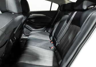 Подержанный автомобиль Mazda 6 Sedan 2018 года (10 фото)