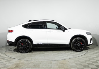 Подержанный автомобиль Geely Tugella 2023 года (4 фото)