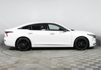 Подержанный автомобиль FAW Bestune B70 2023 года (4 фото)