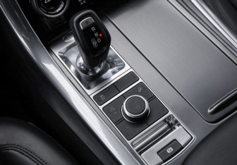 Подержанный автомобиль Land Rover Range Rover Sport 2020 года (21 фото)