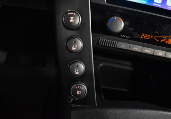 Подержанный автомобиль SsangYong Kyron 2012 года (16 фото)