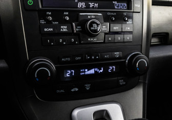 Подержанный автомобиль Honda CR-V 2011 года (18 фото)